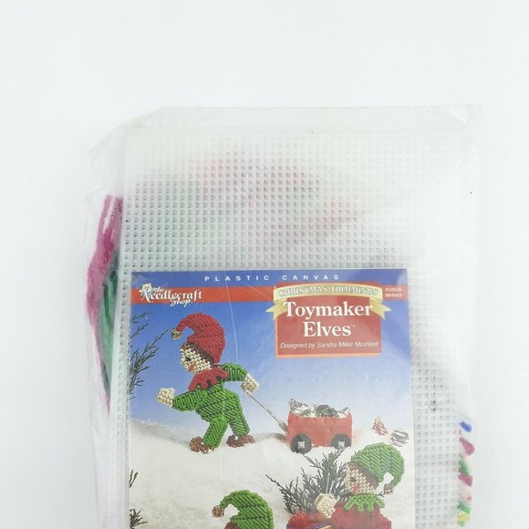 Needlecraft Shop Christmas Trimmings Toymaker Elves Plastic Canvas - Picture 4 of 7